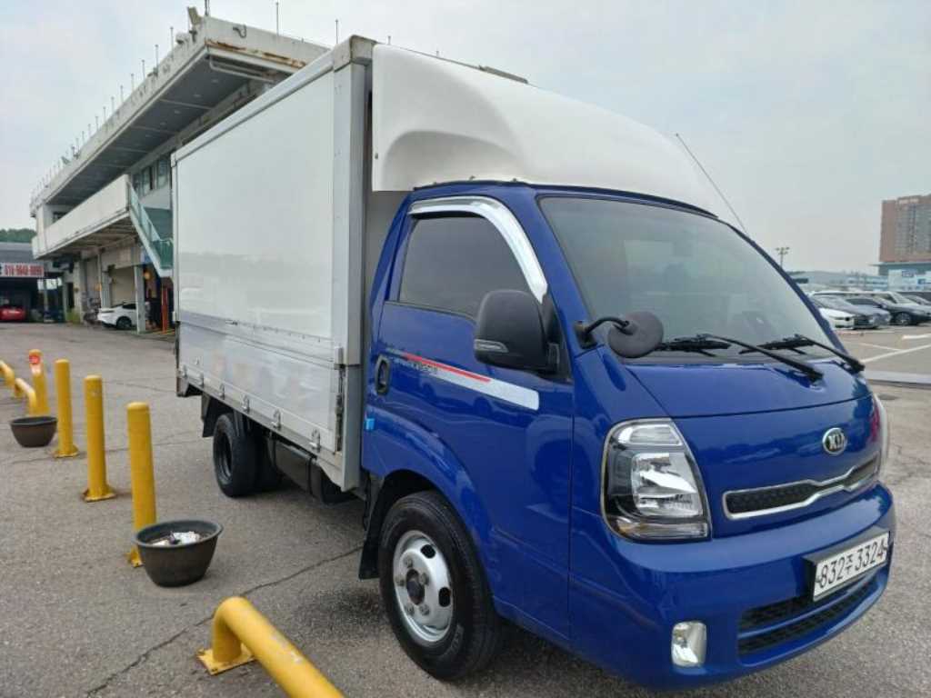 Small Truck Cargo (small) - Vista 2
