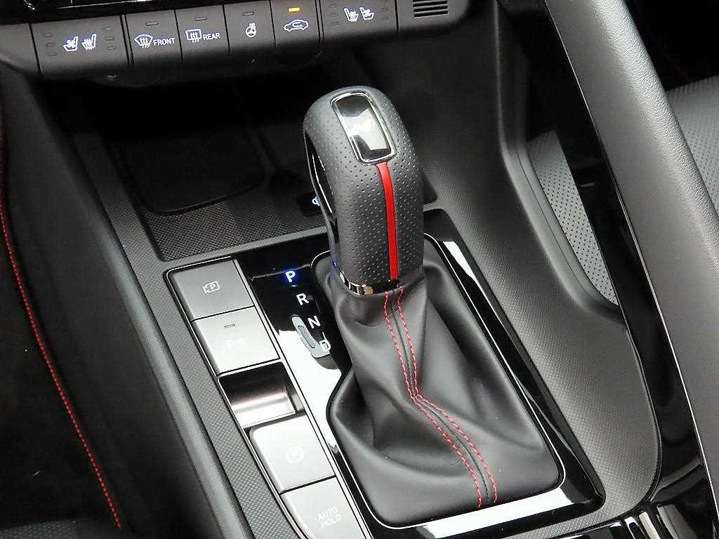 HYUNDAI Avante - Vista 10