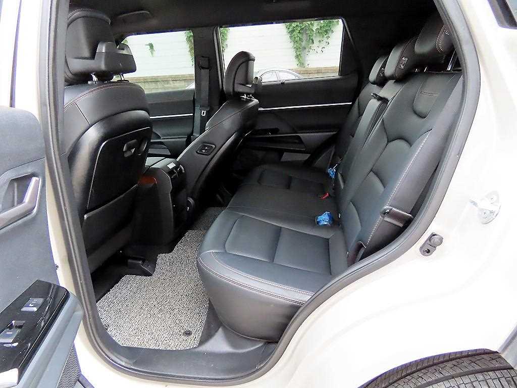 Ssangyong Torres - Vista 6