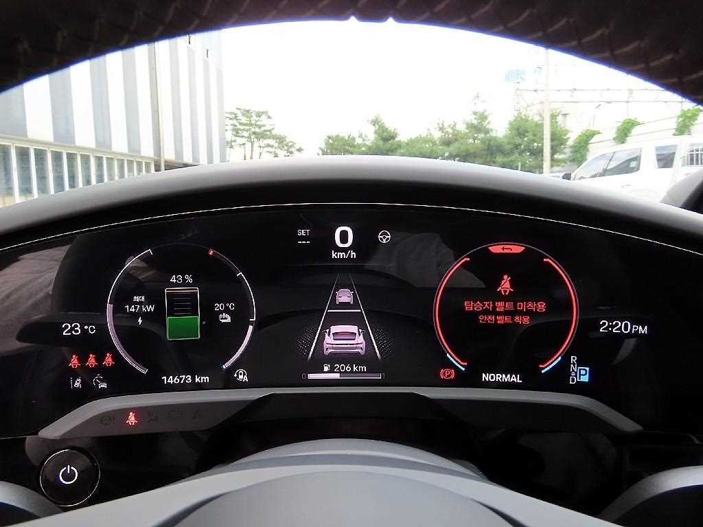 Porsche Taycan - Vista 9