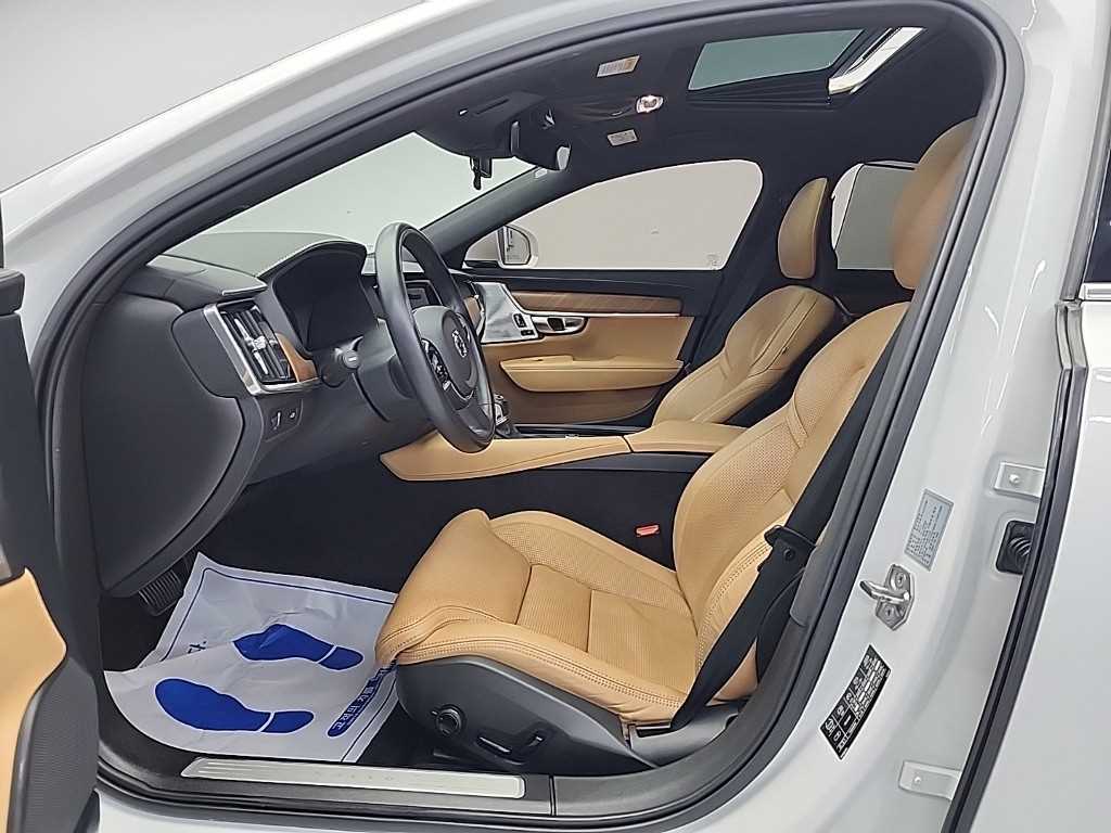 Volvo S90 - Vista 11