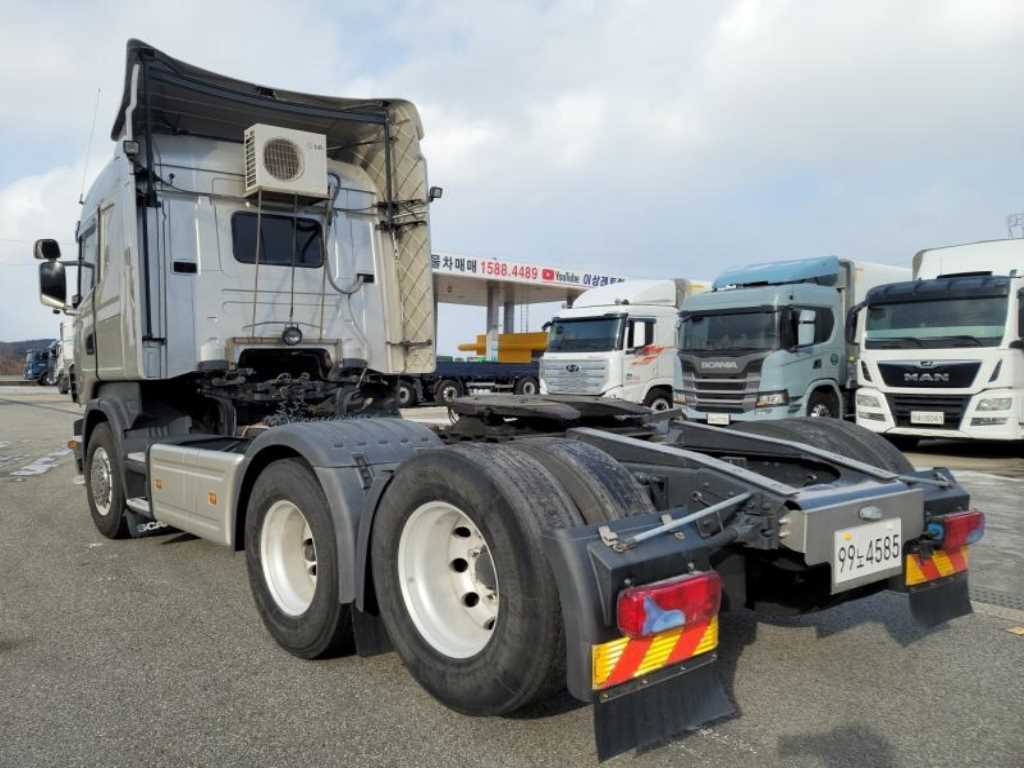 medium and large cargo tractor - Vista 6