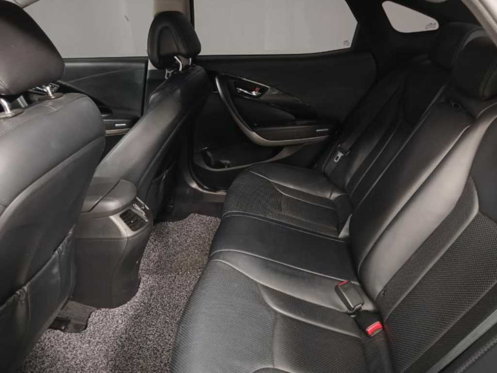 HYUNDAI Grandeur - Vista 8