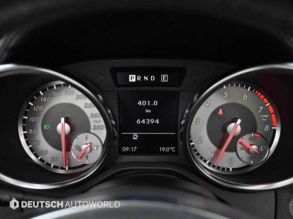 Mercedes Benz SLK Class - Vista 8