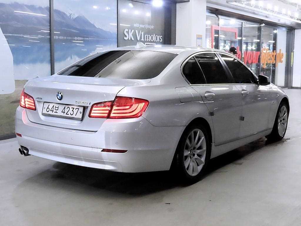 BMW 5 Series - Vista 4