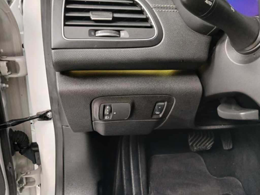 SAMSUNG SM6 - Vista 12