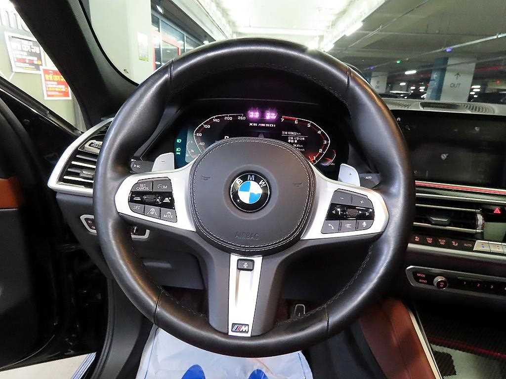 BMW X6 - Vista 8