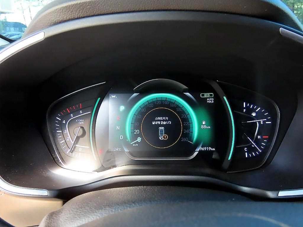 HYUNDAI Santa Fe - Vista 9