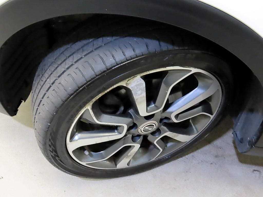 Ssangyong Tivoli 2016 Blanco - Importación desde Corea - HF Imports Iquique - Foto 19