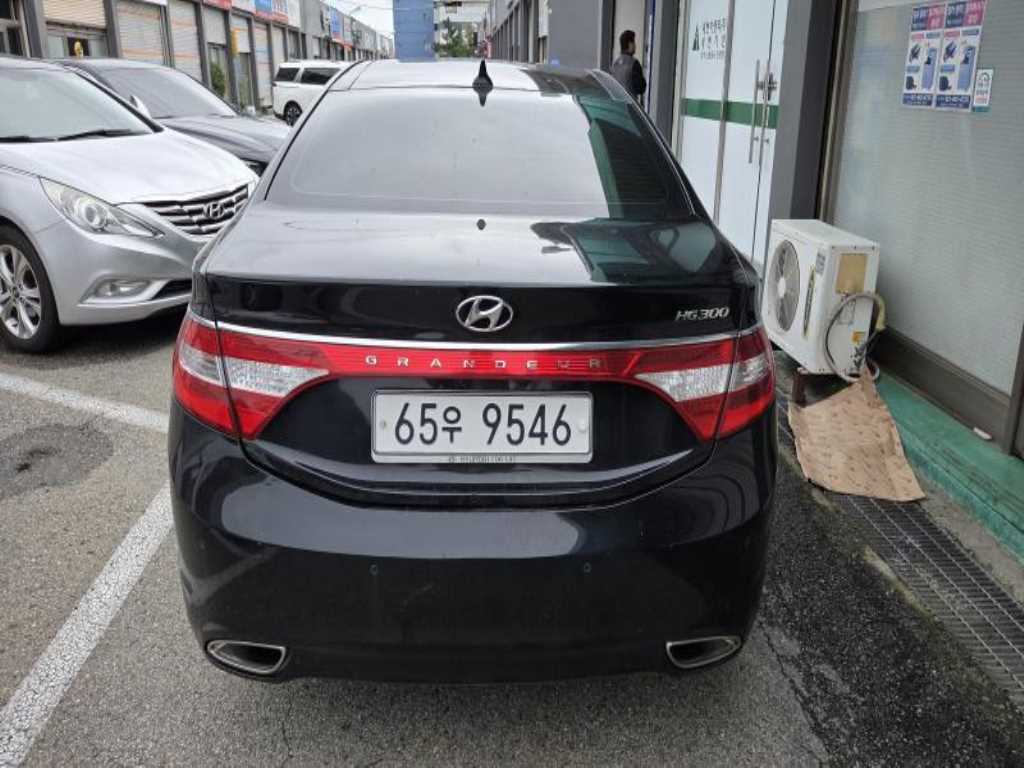 HYUNDAI Grandeur - Vista 4