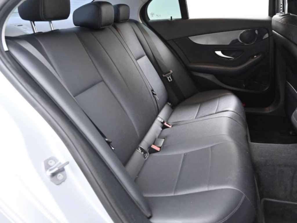 Mercedes Benz C Class - Vista 12