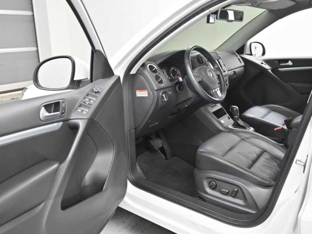 Volkswagen Tiguan - Vista 11