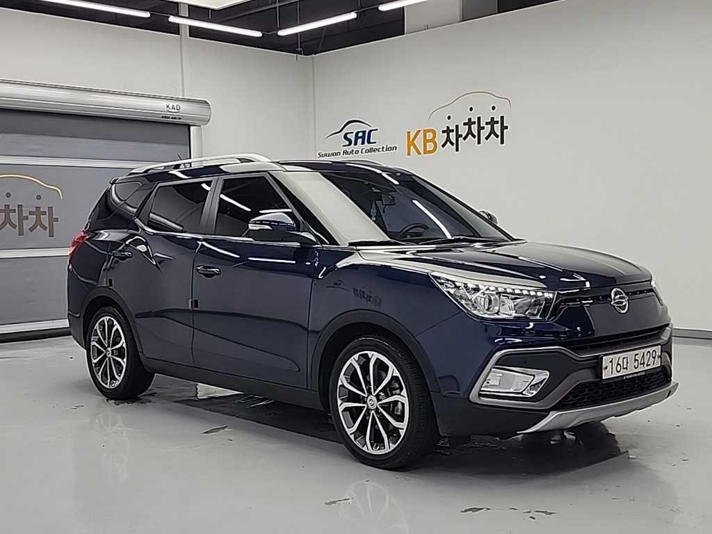 Ssangyong Tivoli - Vista 4