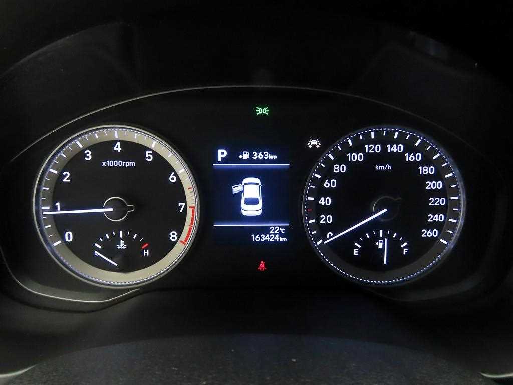 HYUNDAI Grandeur - Vista 9