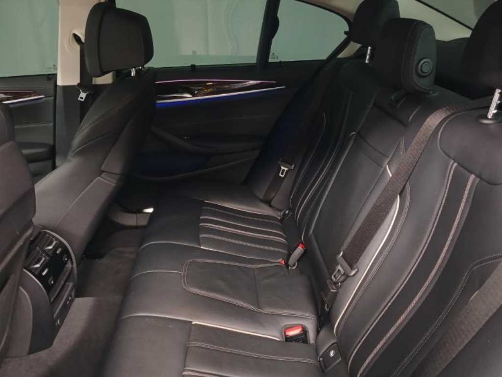 BMW 5 Series - Vista 8