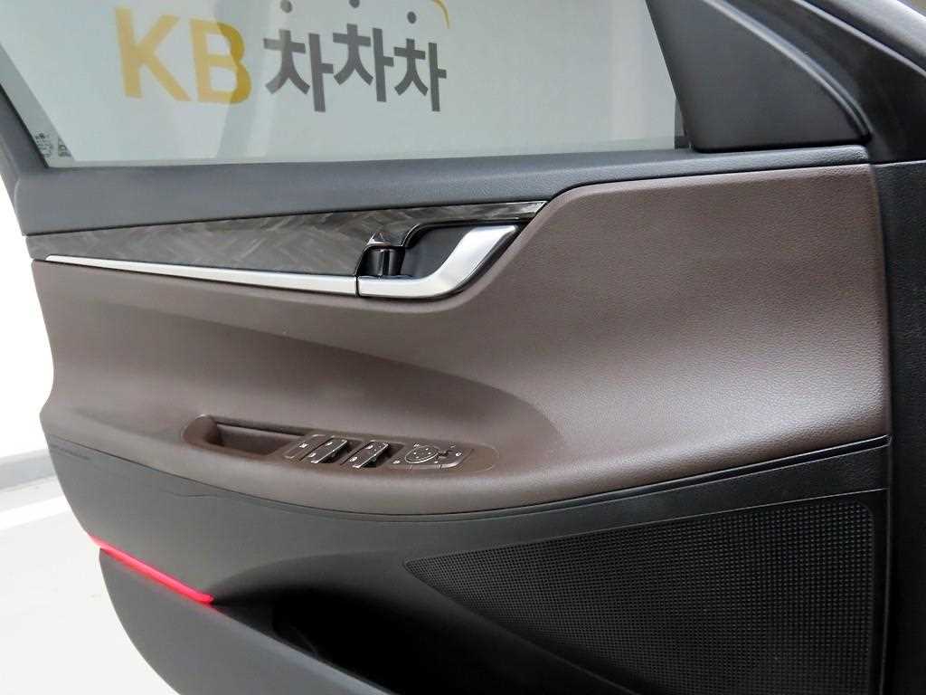 HYUNDAI Grandeur - Vista 12