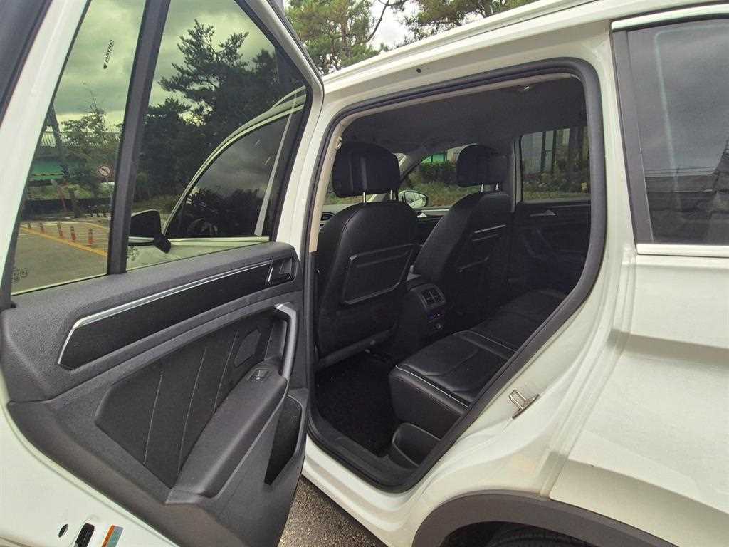 Volkswagen Tiguan - Vista 7