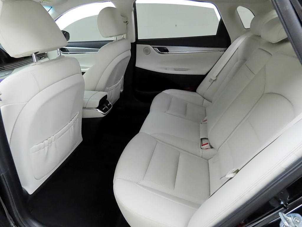 HYUNDAI Grandeur - Vista 6