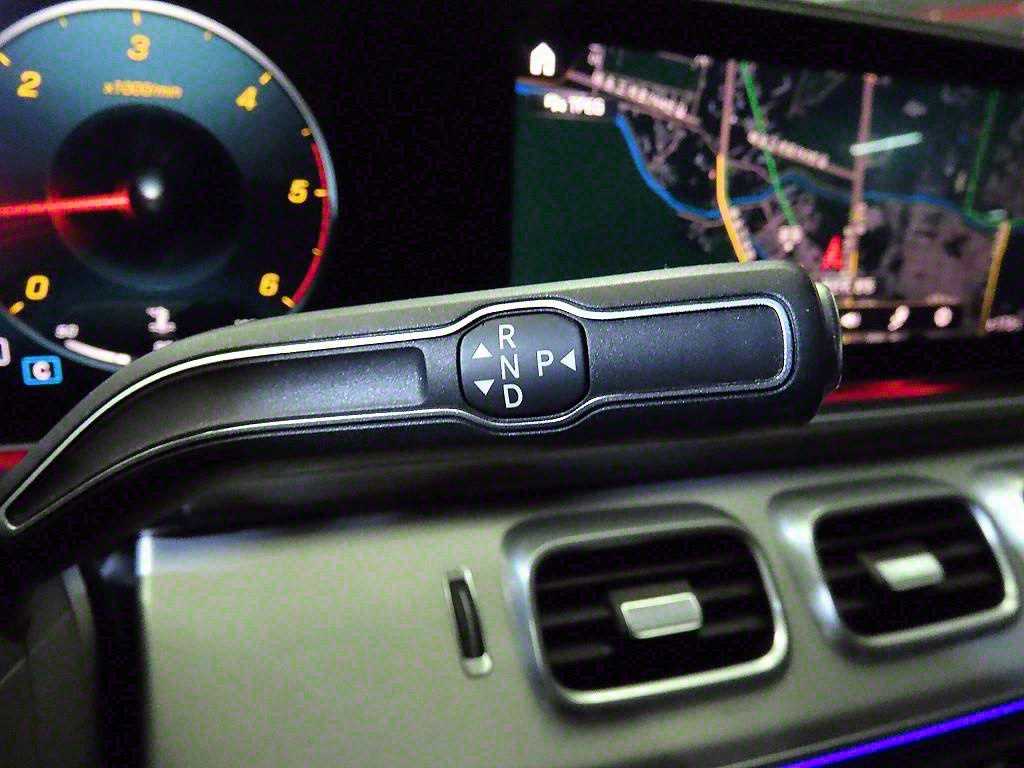 Mercedes Benz GLE Class - Vista 12