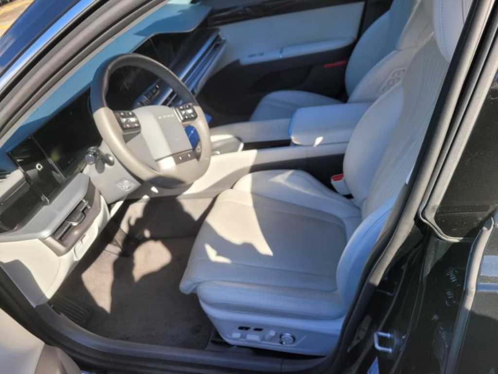 HYUNDAI Grandeur - Vista 3