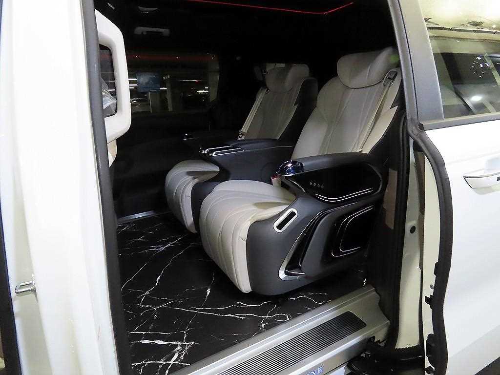 KIA Carnival - Vista 7