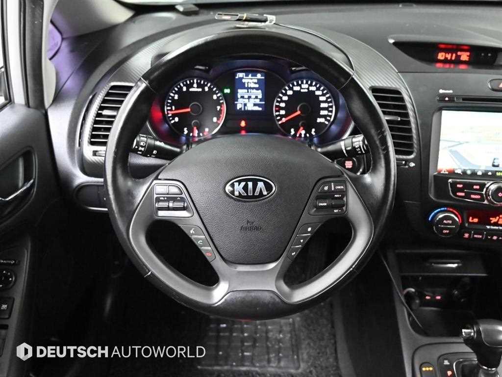 KIA K3 2013 Plateado - Importación desde Corea - HF Imports Iquique - Foto 13