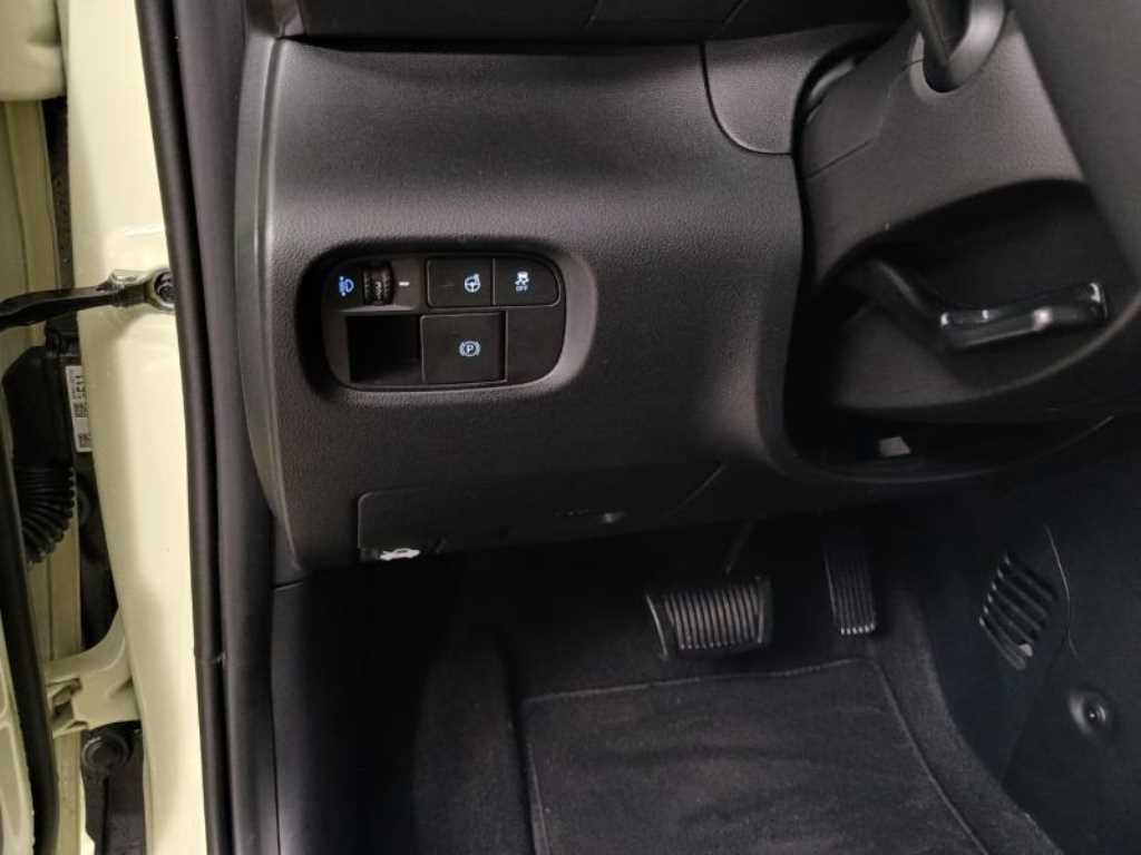 HYUNDAI Casper - Vista 12