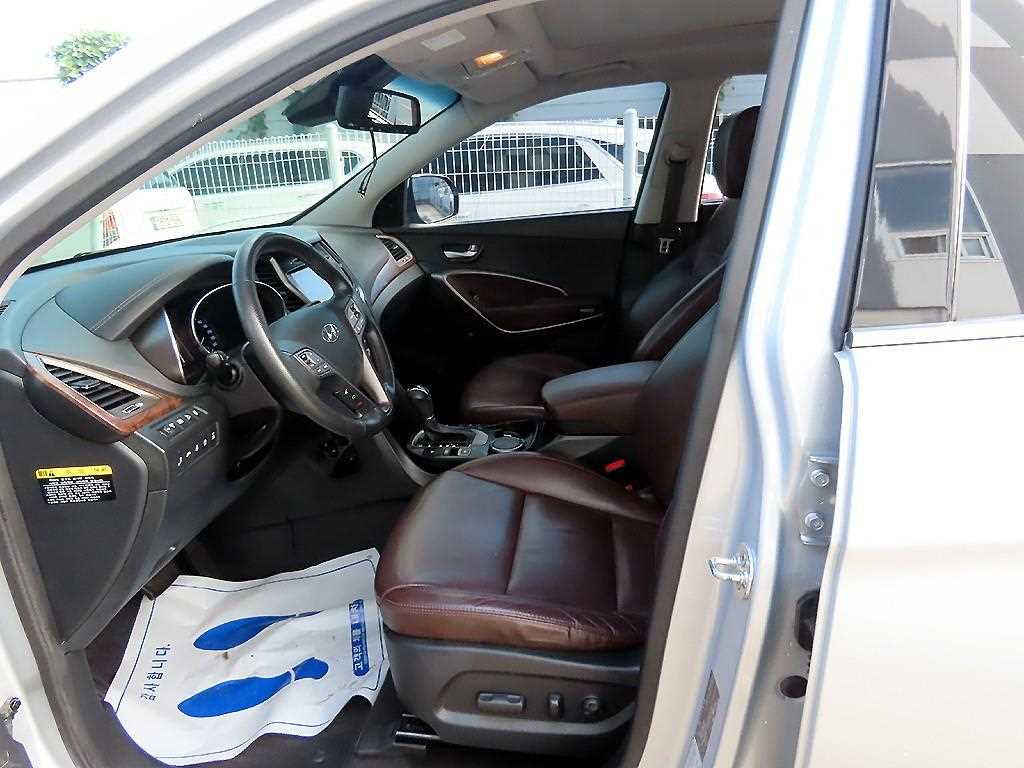 HYUNDAI Maxcruz - Vista 5