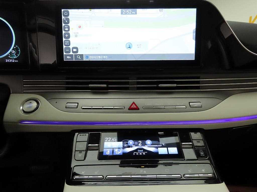 HYUNDAI Grandeur - Vista 12