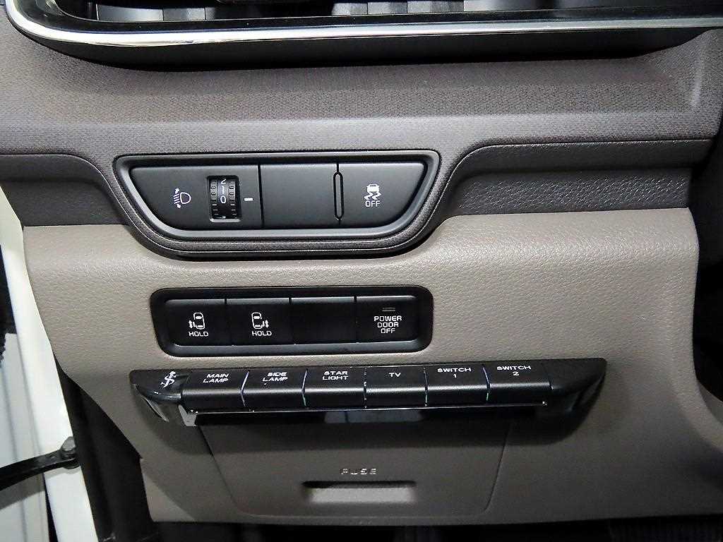 KIA Carnival 2025 - Importación desde Corea - HF Imports Iquique - Foto 13