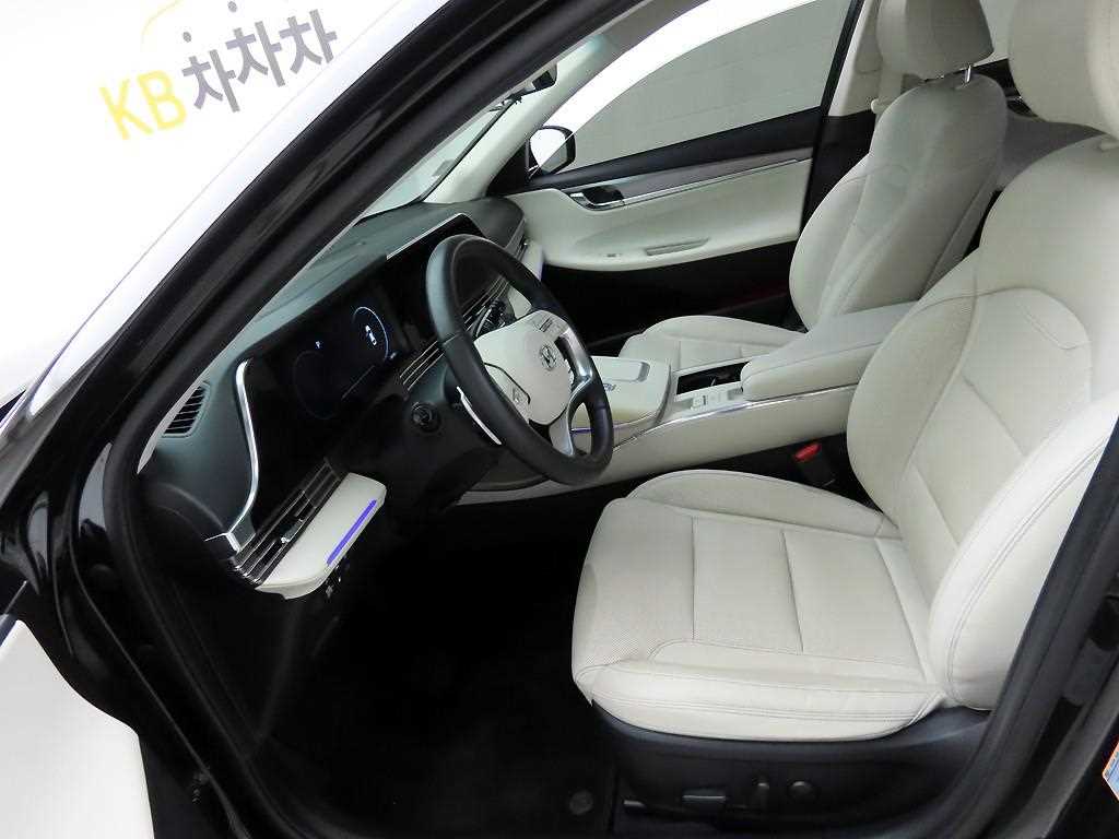 HYUNDAI Grandeur - Vista 5