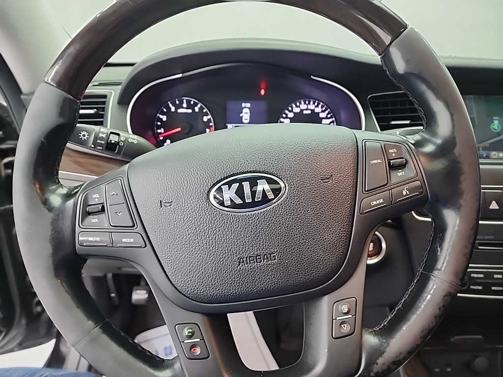 KIA K7 - Vista 9