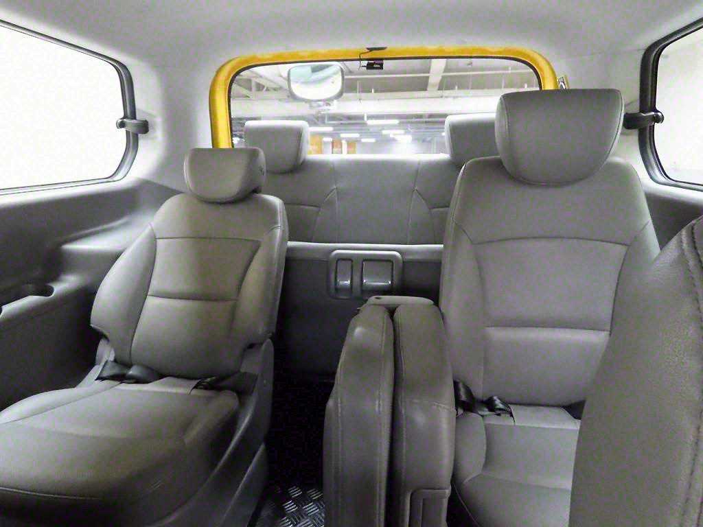 HYUNDAI Starex 2017 Amarillo - Importación desde Corea - HF Imports Iquique - Foto 15