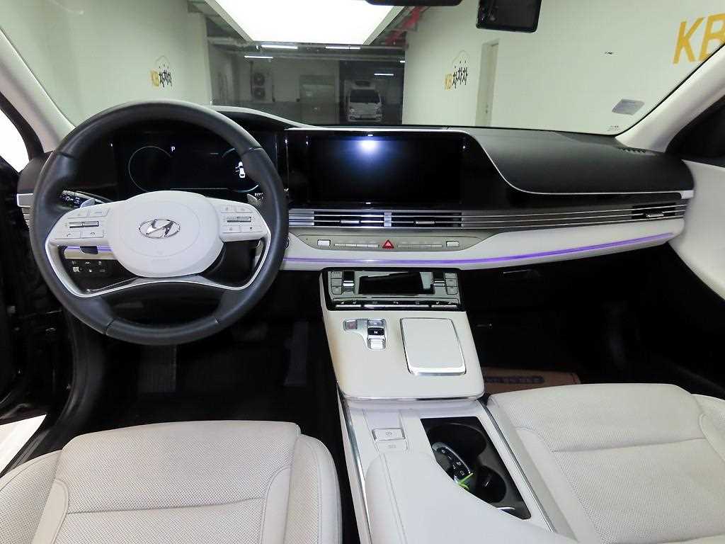 HYUNDAI Grandeur - Vista 7