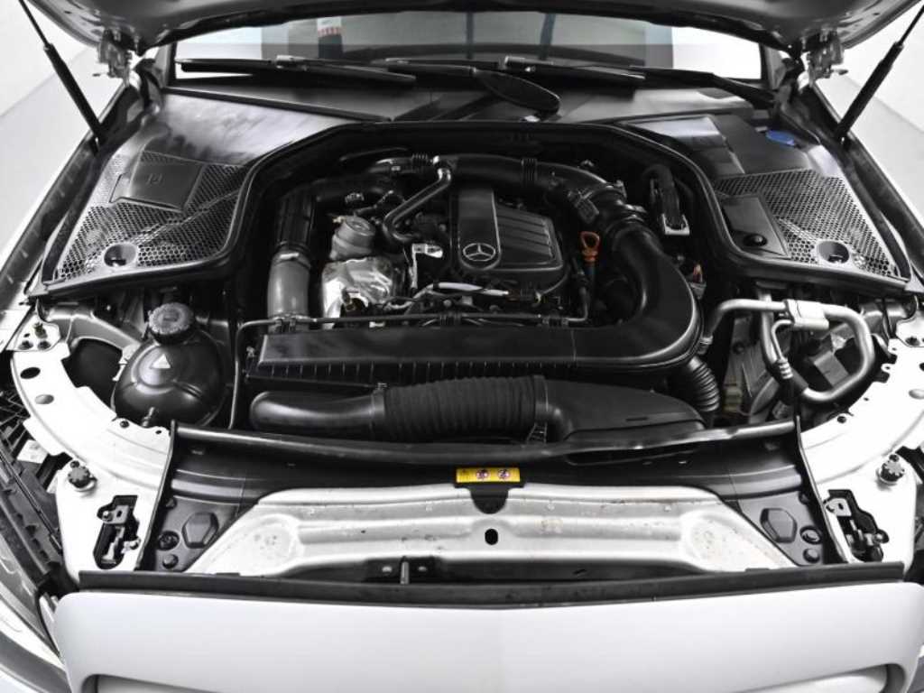 Mercedes Benz C Class - Vista 6