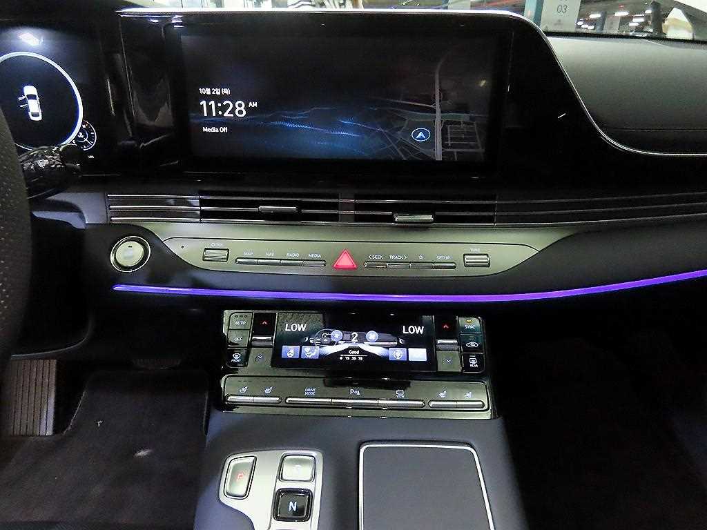 HYUNDAI Grandeur - Vista 11