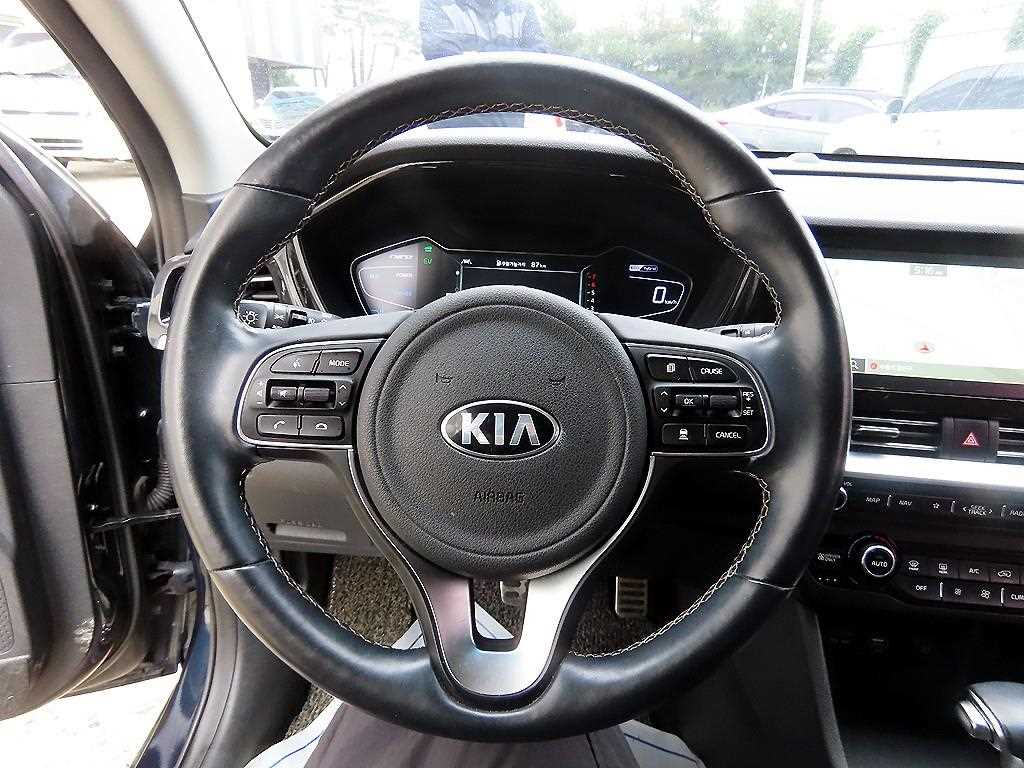 KIA Niro - Vista 8