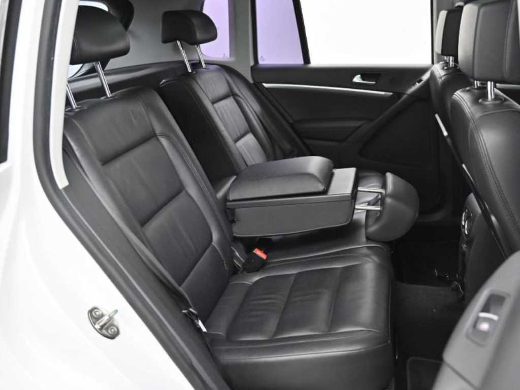 Volkswagen Tiguan - Vista 12
