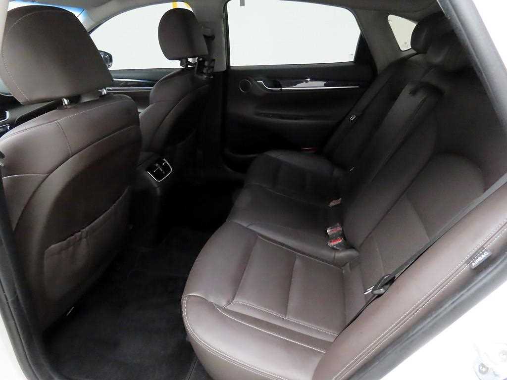 HYUNDAI Grandeur - Vista 6