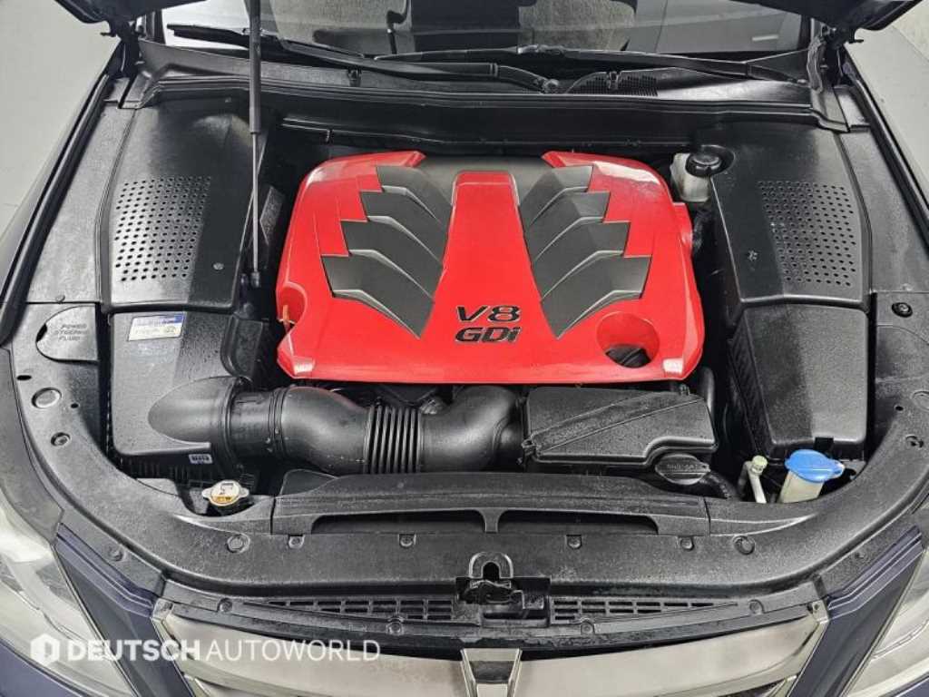 HYUNDAI Genesis - Vista 6