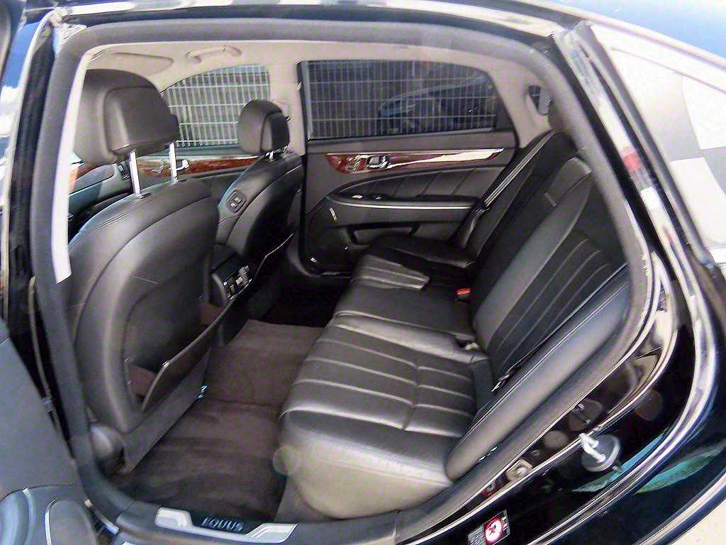 HYUNDAI Equus - Vista 6