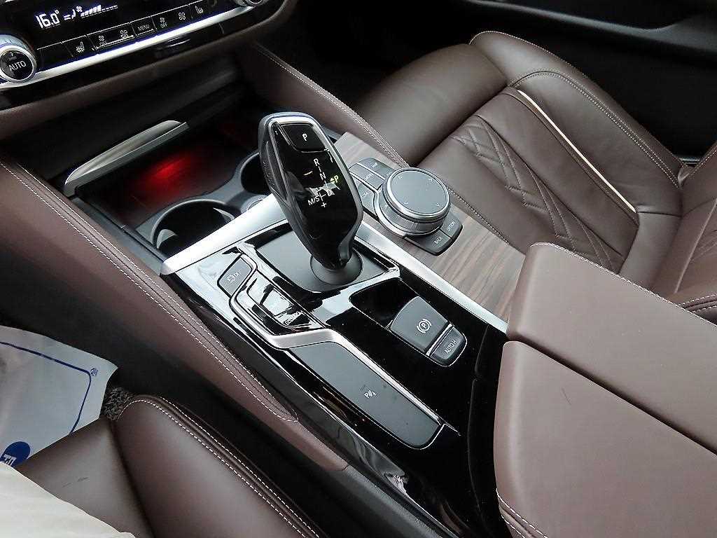 BMW 5 Series - Vista 11