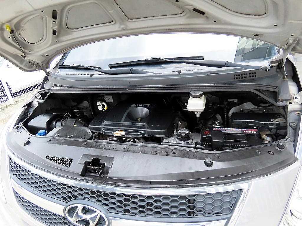 HYUNDAI Starex 2012 - Importación desde Corea - HF Imports Iquique - Foto 17