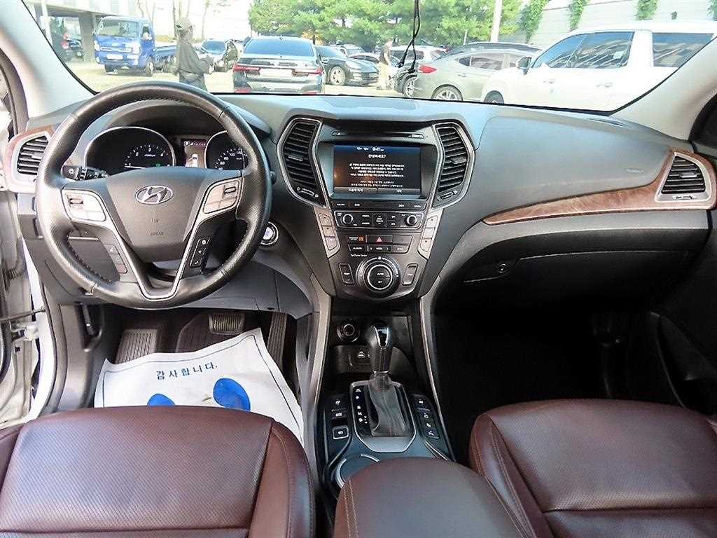 HYUNDAI Maxcruz - Vista 7