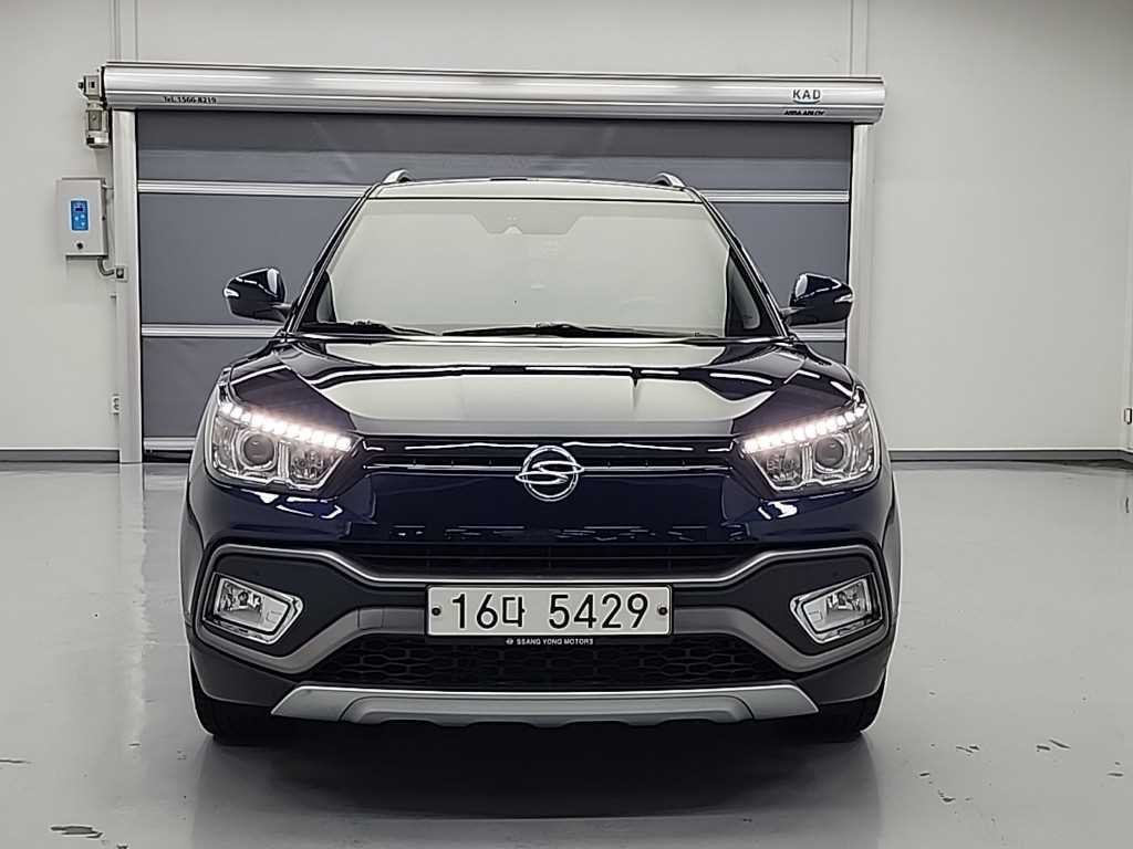 Ssangyong Tivoli - Vista 2
