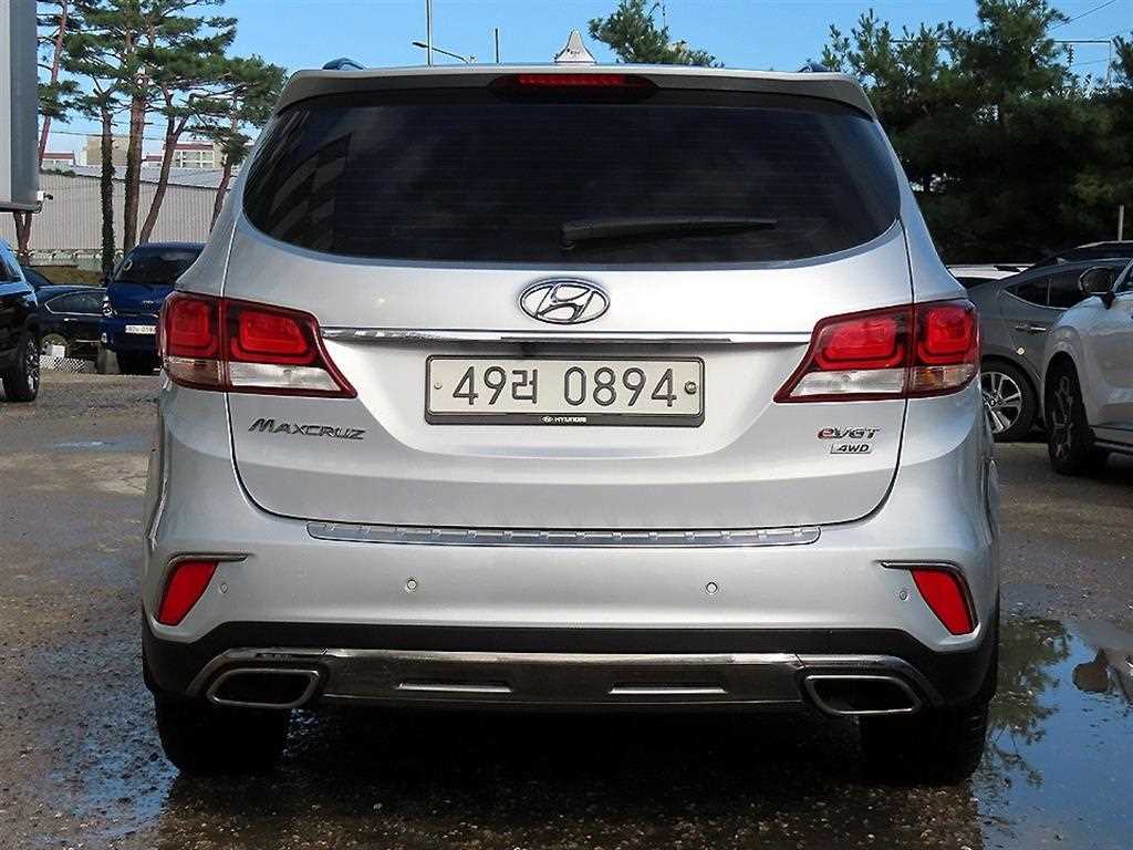 HYUNDAI Maxcruz - Vista 4