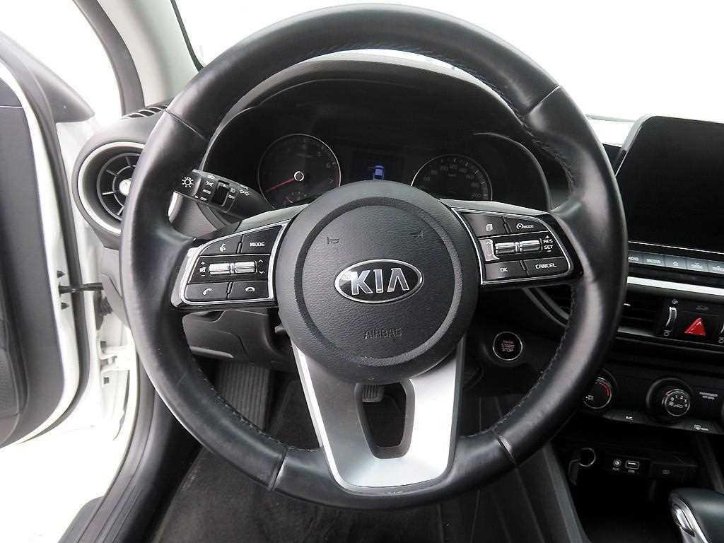 KIA K3 - Vista 8