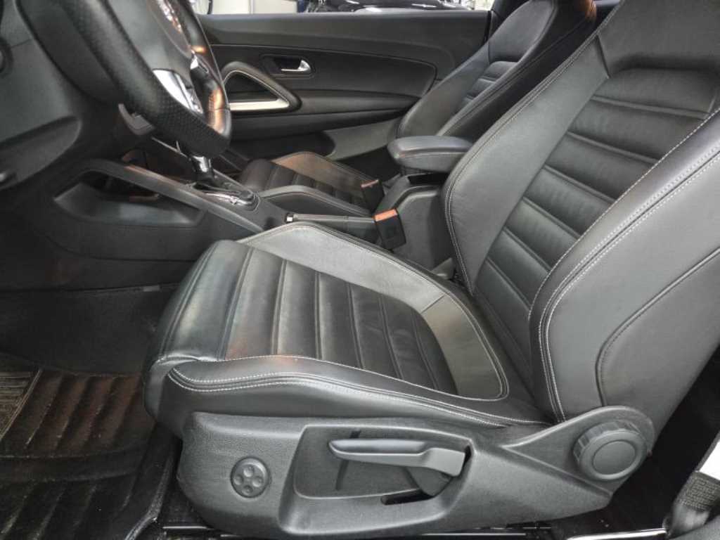 Volkswagen Scirocco - Vista 8