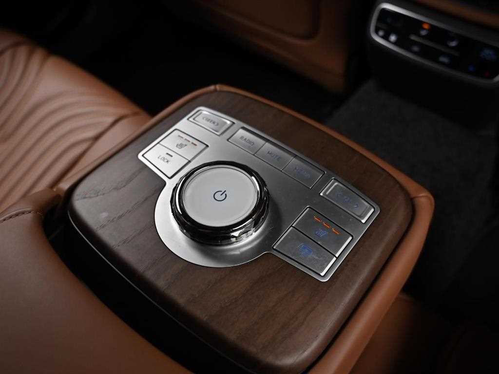 Genesis G80 - Vista 8