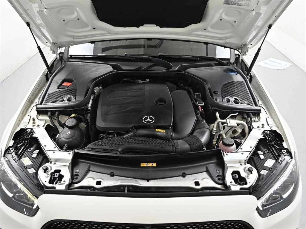 Mercedes Benz E class - Vista 6